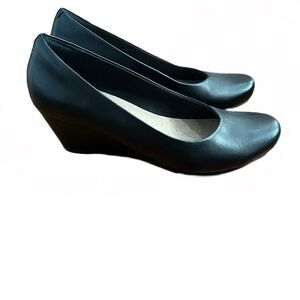 Clarks Intimate Comfort Collection Wedges